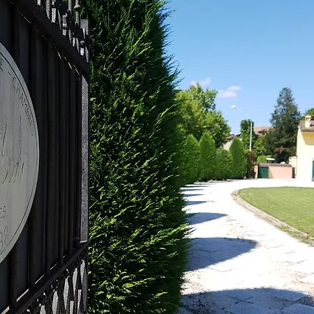 La Corte Dei Sogni Modène