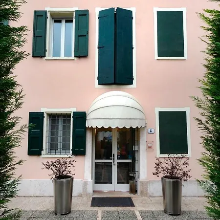 La Corte Dei Sogni לינה וארוחת בוקר 4*