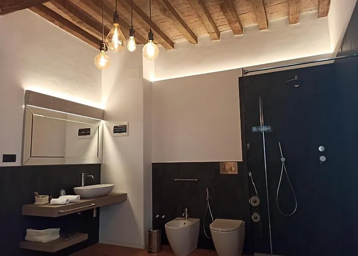 La Corte Dei Sogni לינה וארוחת בוקר 4*