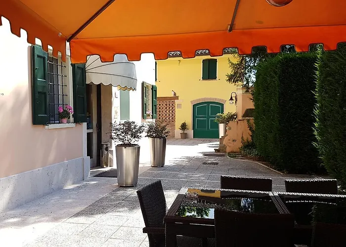 فندق مبيت وإفطار La Corte Dei Sogni مودينا